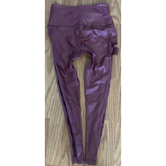 Victoria Sport Knockout HighWaist Burgundy Leggings With Side Cutout Detail Sz S - Picture 8 of 9